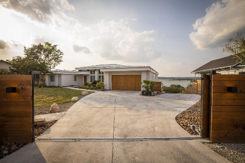 THE OASIS AT CANYON LAKE home image 3